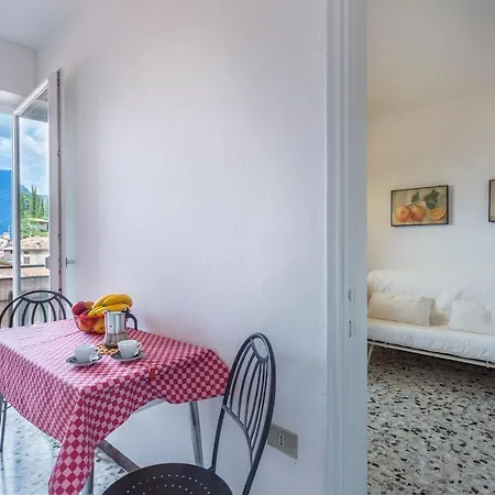 Apartamento Liver 202 *